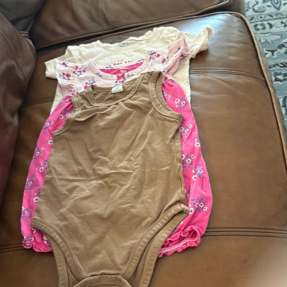 Shein Brown Tank &  Carter’s Pink Floral Short-Sleeve Baby Bodysuits